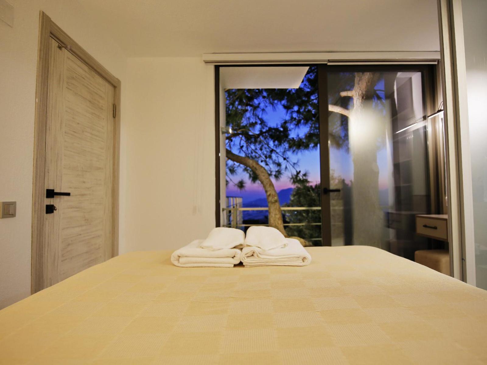 Villa With A Private Heated Pool, Jacuzzi, Overlooking Spectacular Views Of The Sea カシュ エクステリア 写真
